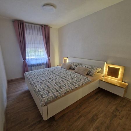 Apartma-Sobe Lejla Випава Экстерьер фото