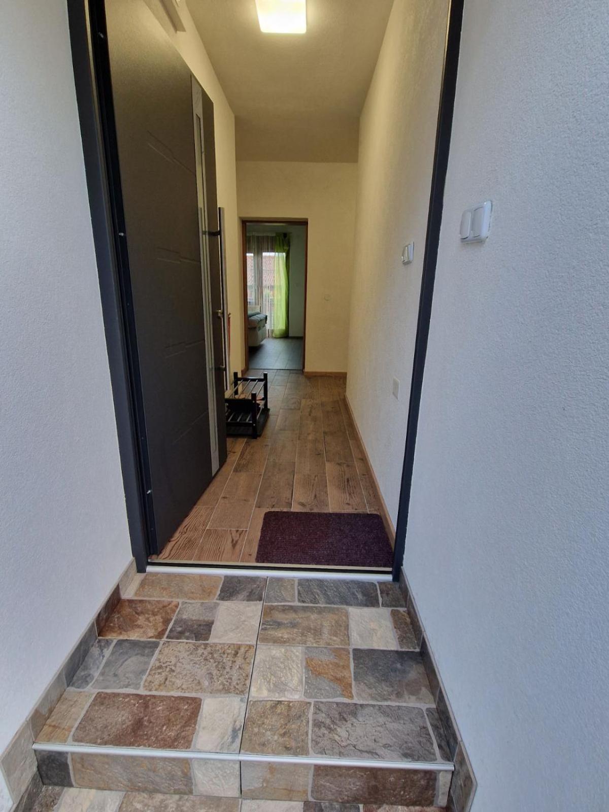 Apartma-Sobe Lejla Випава Экстерьер фото