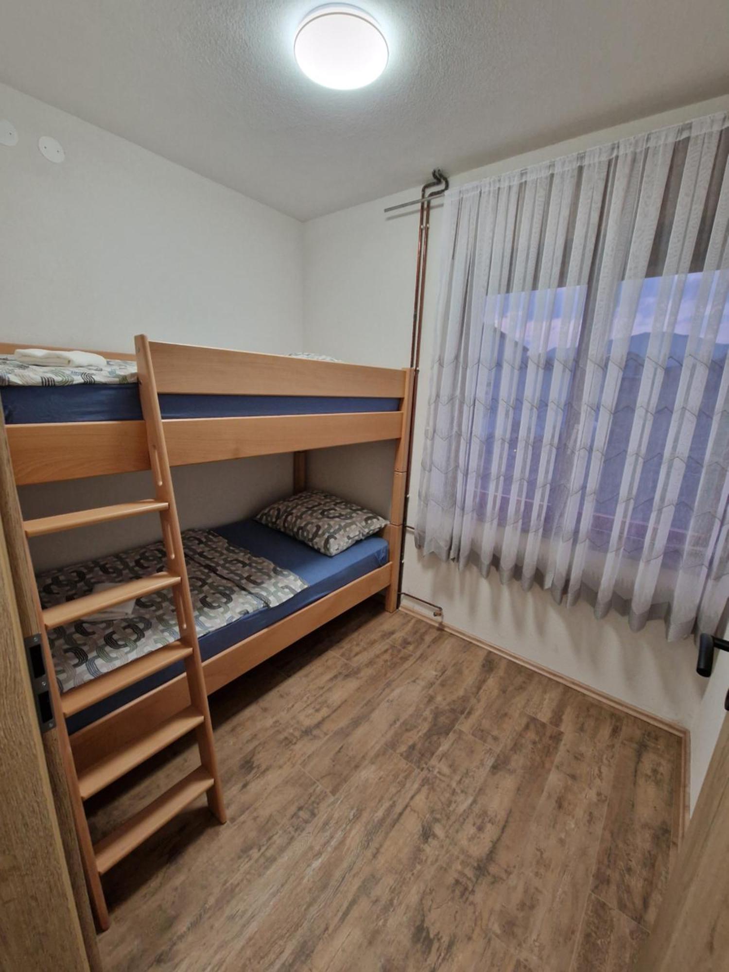 Apartma-Sobe Lejla Випава Экстерьер фото