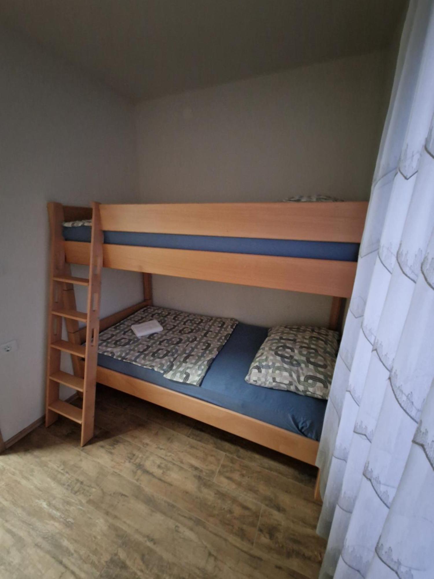 Apartma-Sobe Lejla Випава Экстерьер фото