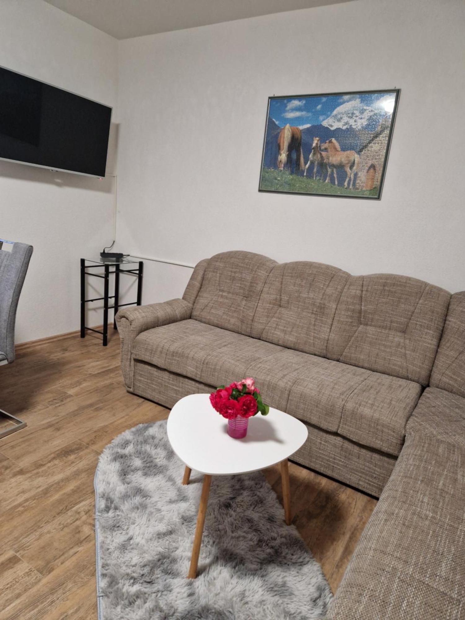 Apartma-Sobe Lejla Випава Экстерьер фото